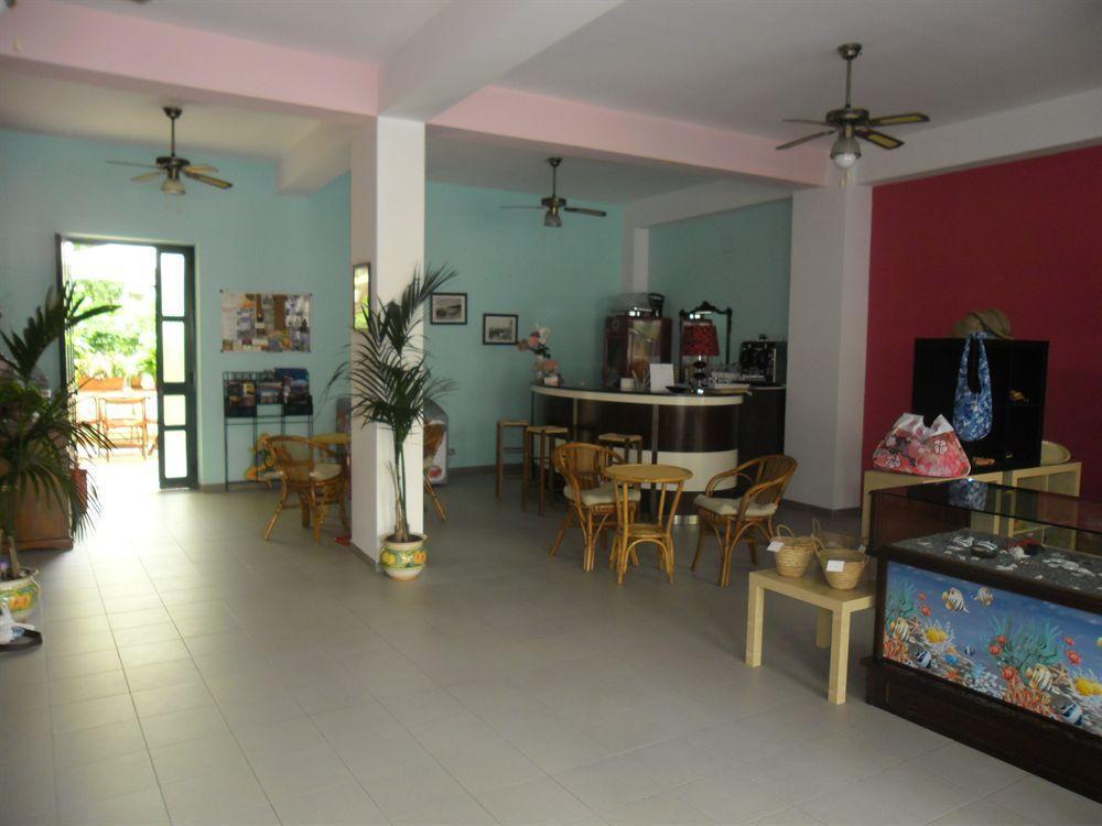 Hotel Donna Rosa SantʼAlessio Siculo المظهر الخارجي الصورة