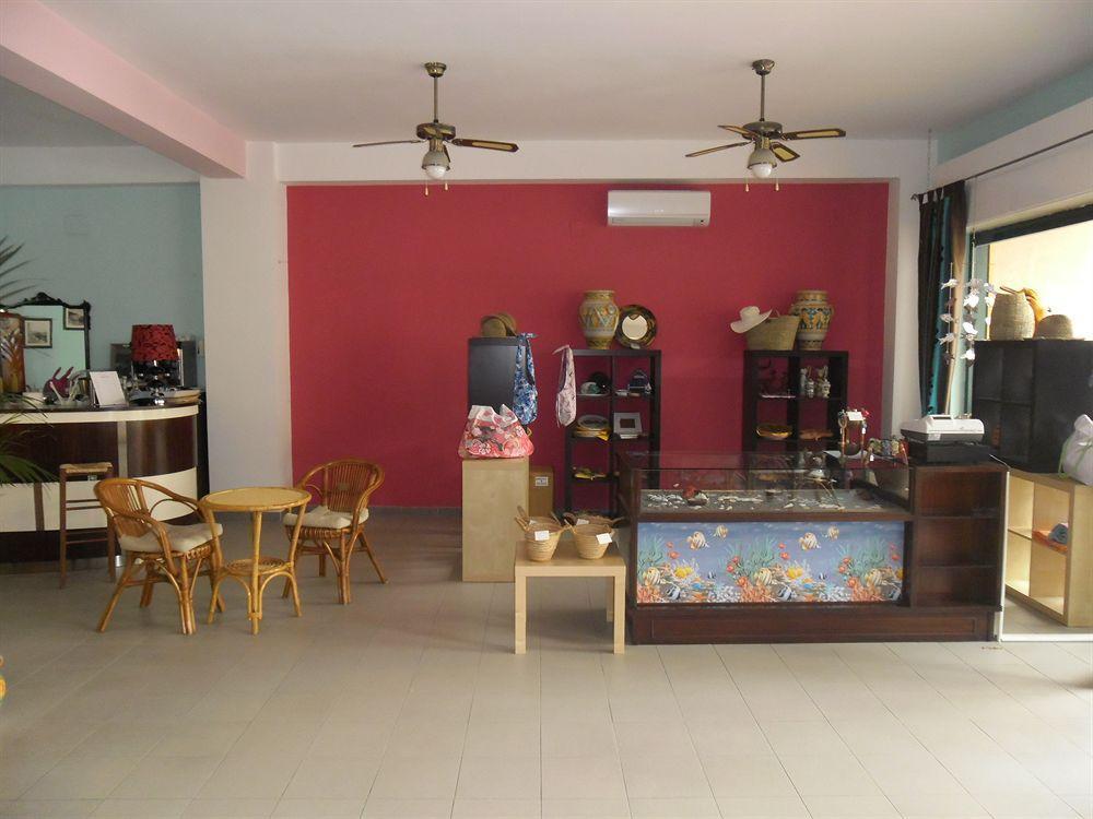 Hotel Donna Rosa SantʼAlessio Siculo المظهر الخارجي الصورة