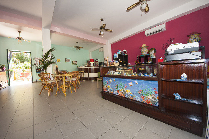 Hotel Donna Rosa SantʼAlessio Siculo المظهر الخارجي الصورة